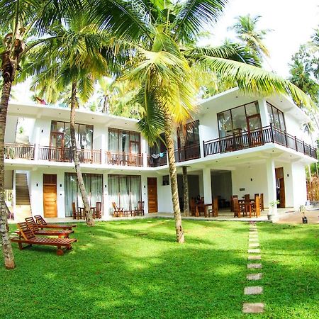 Bay Hiriketiya Hotel ดิคเวลลา ภายนอก รูปภาพ
