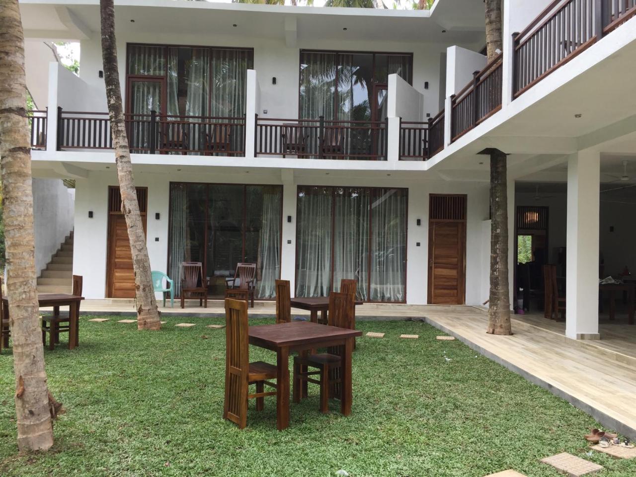 Bay Hiriketiya Hotel ดิคเวลลา ภายนอก รูปภาพ