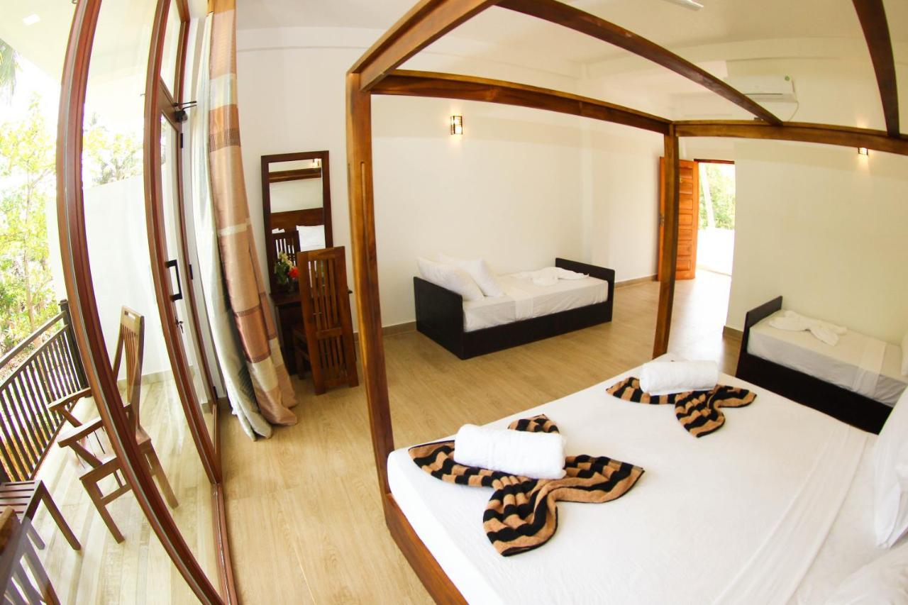 Bay Hiriketiya Hotel ดิคเวลลา ภายนอก รูปภาพ