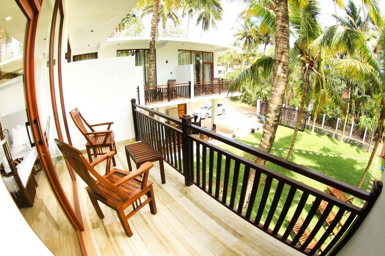 Bay Hiriketiya Hotel ดิคเวลลา ภายนอก รูปภาพ