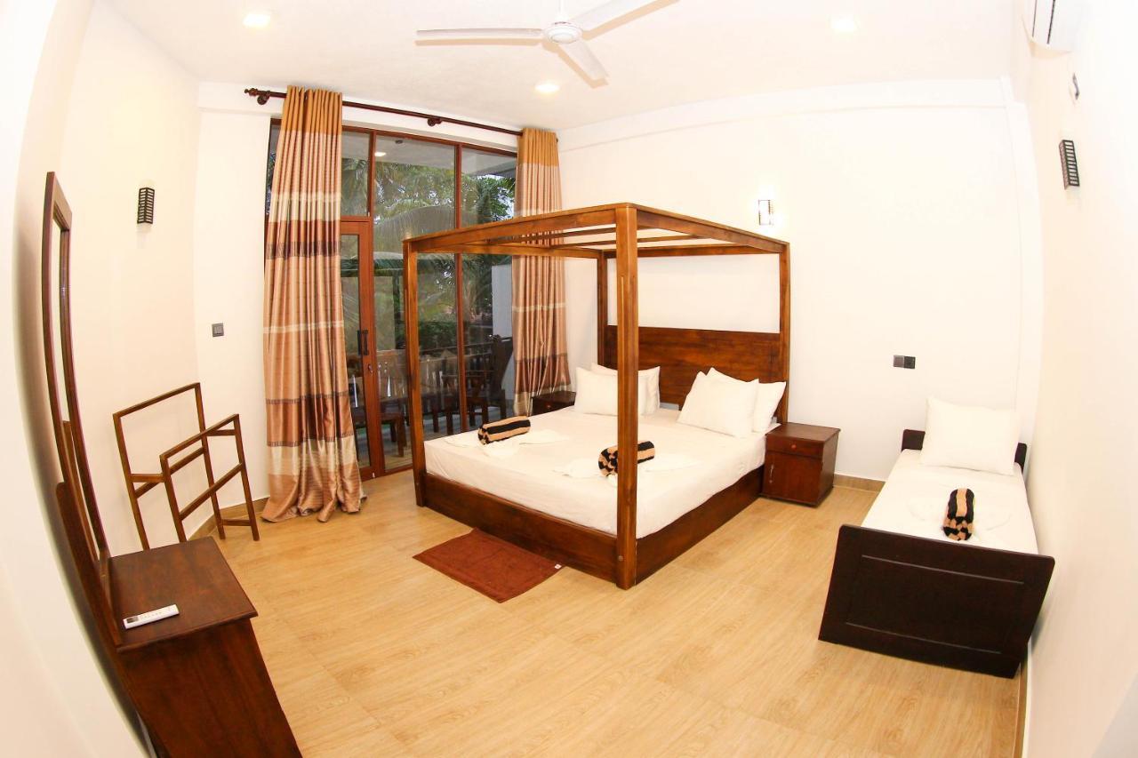 Bay Hiriketiya Hotel ดิคเวลลา ภายนอก รูปภาพ