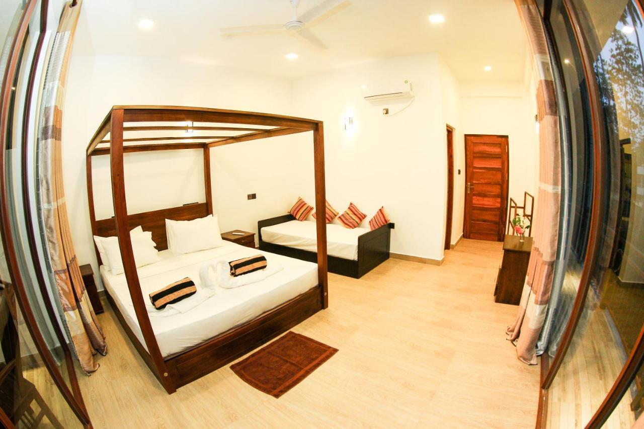 Bay Hiriketiya Hotel ดิคเวลลา ภายนอก รูปภาพ