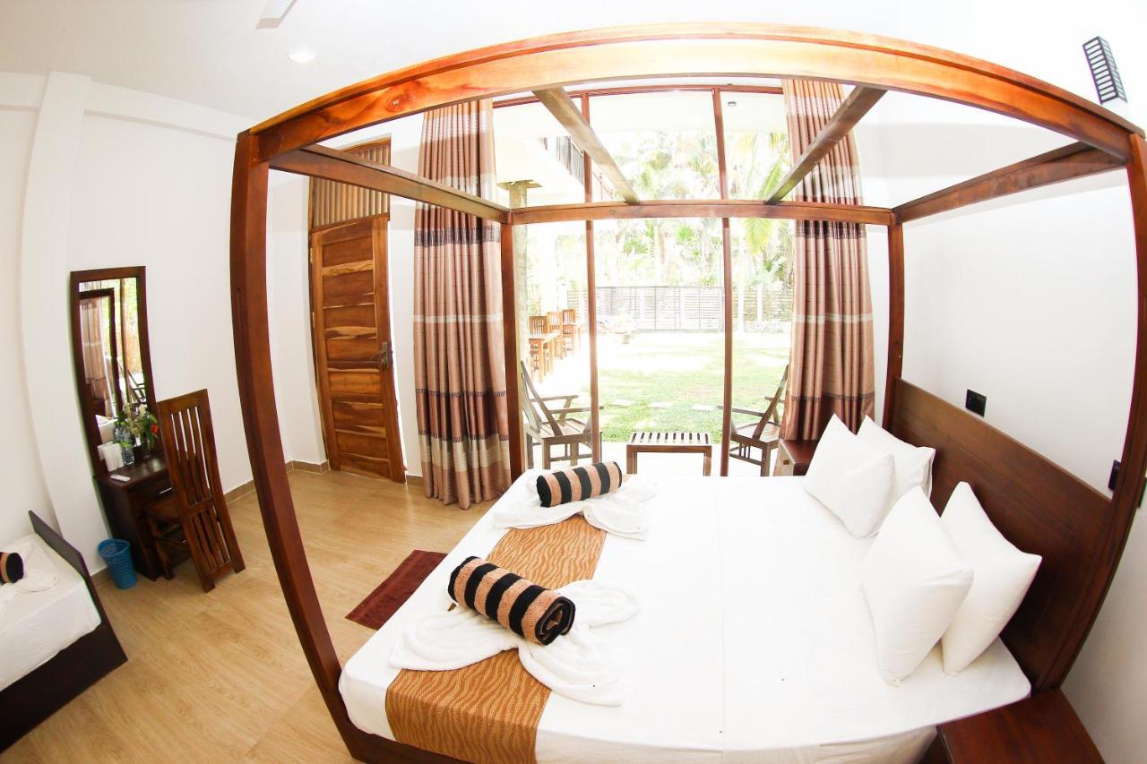 Bay Hiriketiya Hotel ดิคเวลลา ภายนอก รูปภาพ