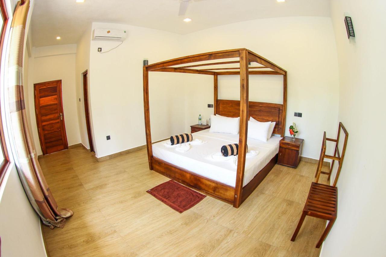 Bay Hiriketiya Hotel ดิคเวลลา ภายนอก รูปภาพ