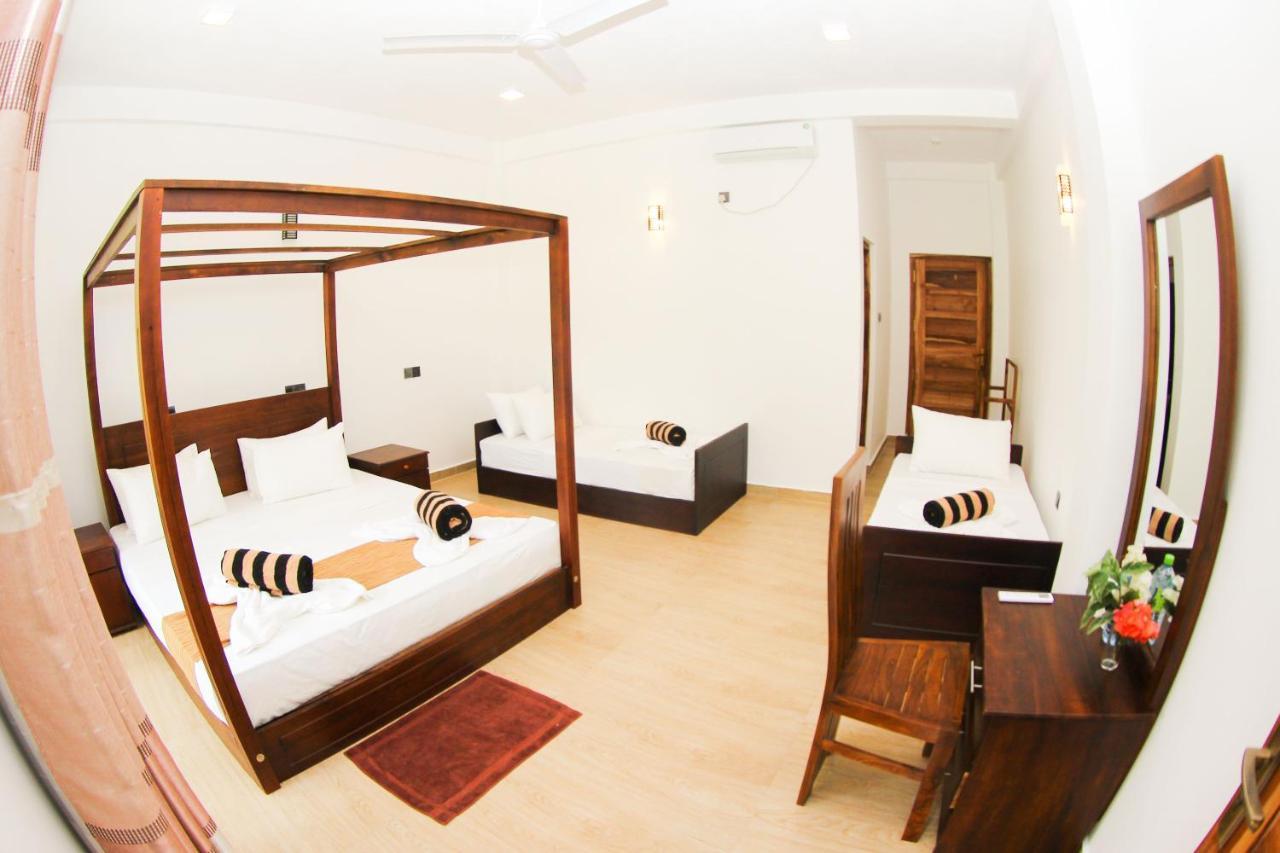Bay Hiriketiya Hotel ดิคเวลลา ภายนอก รูปภาพ