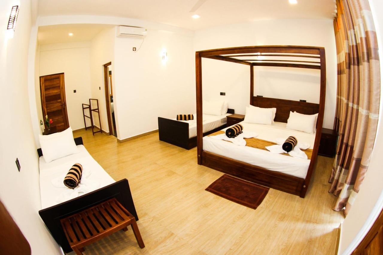 Bay Hiriketiya Hotel ดิคเวลลา ภายนอก รูปภาพ